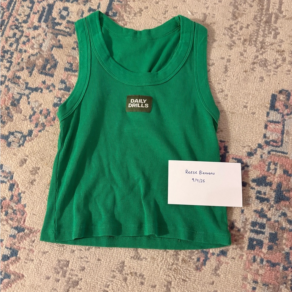 Daily drills Kelly green tank! Xs/s NWOT